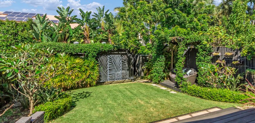 UNDER CONTRACT – Shorncliffe Premier Perfection